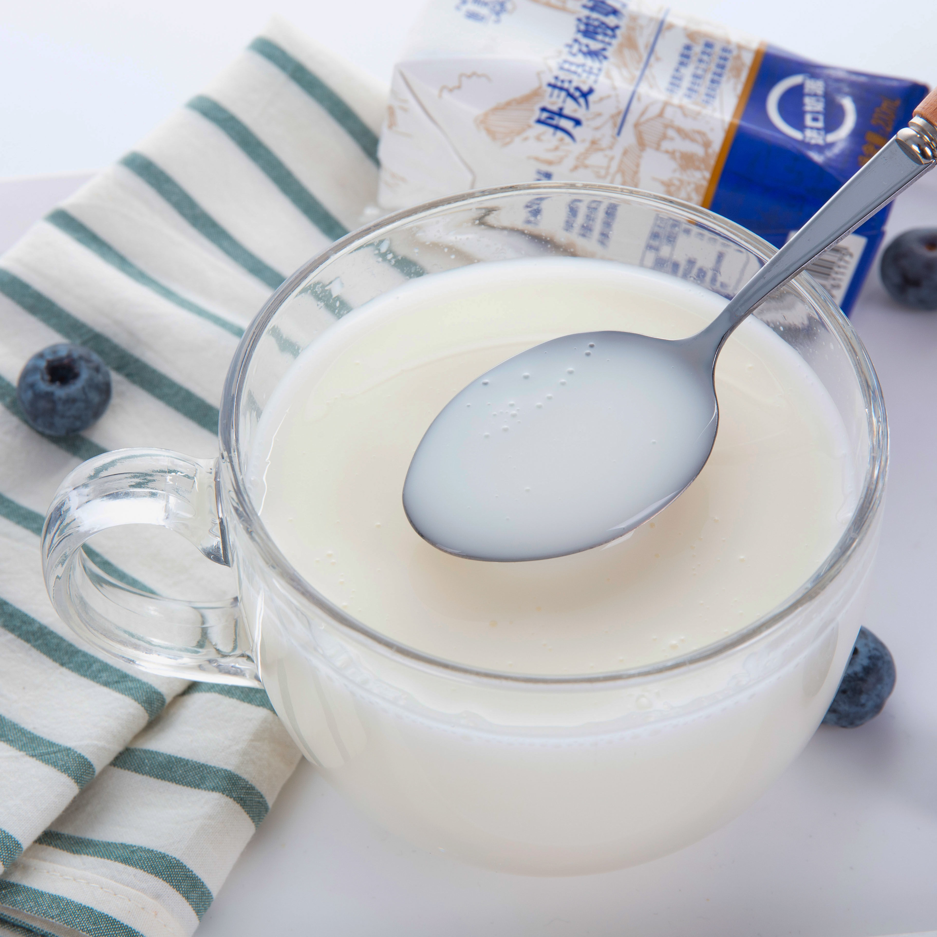 【原味酸奶】正品丹麦皇家酸奶200ml12盒老人儿童早餐奶