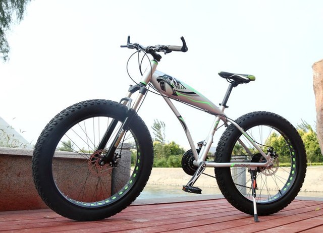 鲨鱼雪地山地自行车宽胎粗轮越野4.0定制
