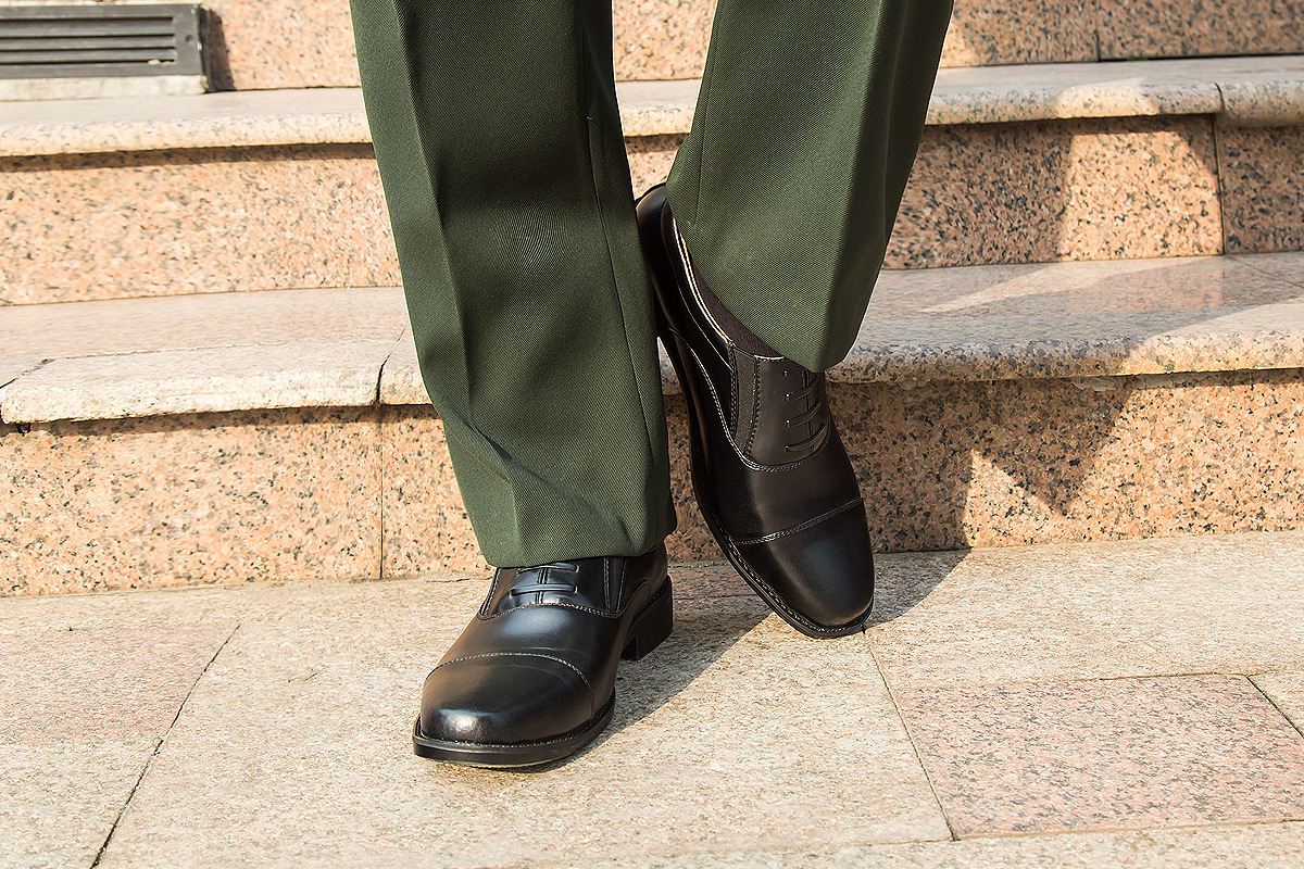 重庆军官皮鞋图片图片