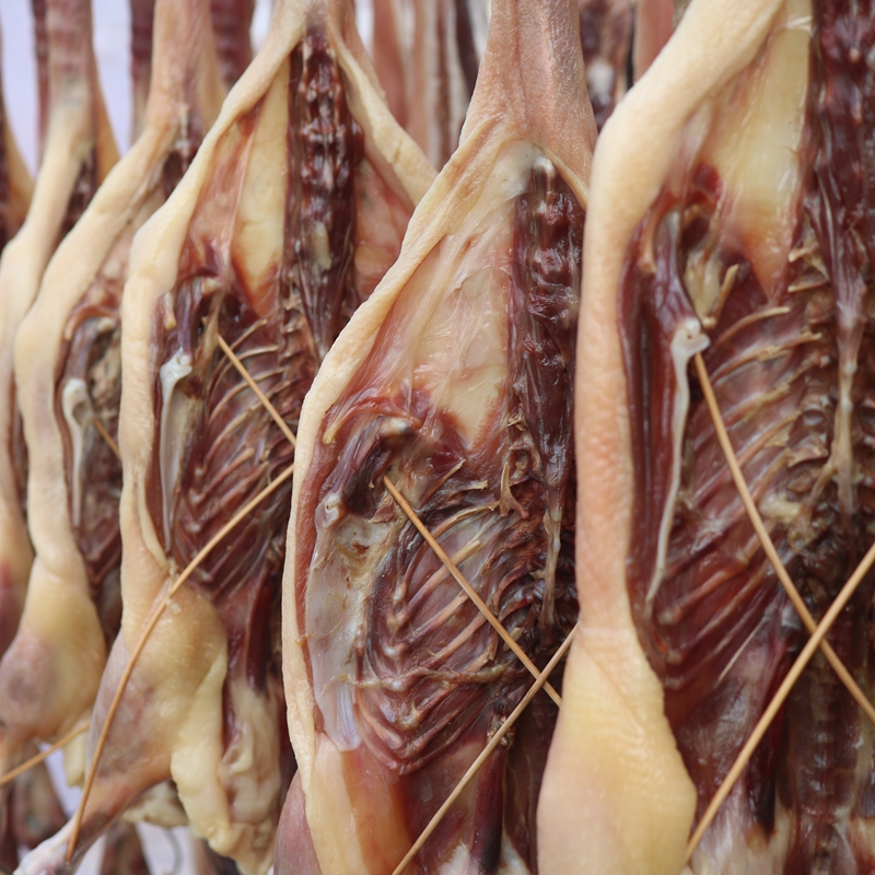 一只腊鸭整只包邮风干.