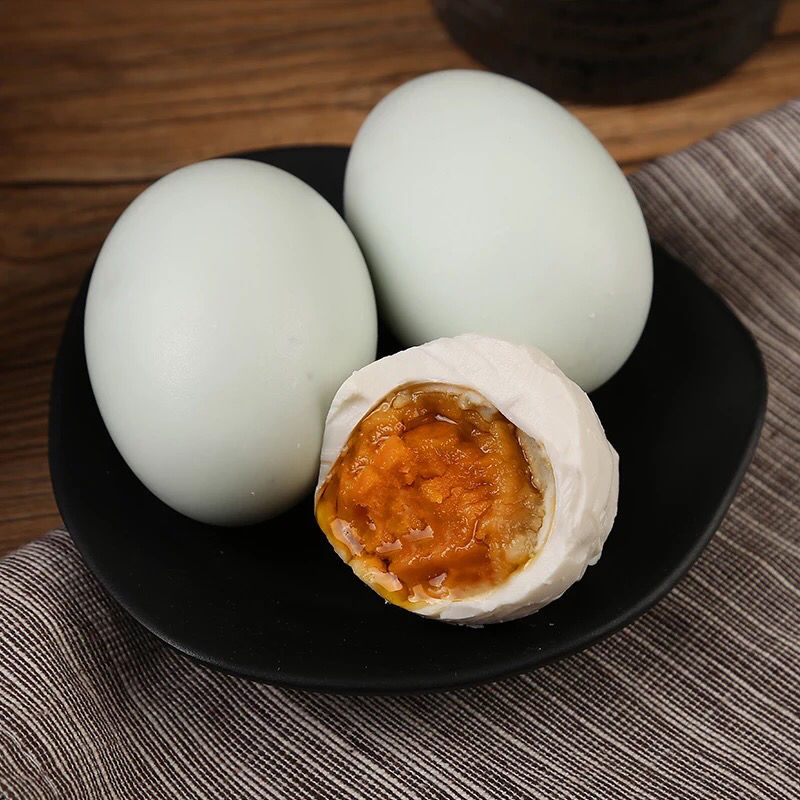 包邮东北特产咸鸭蛋无饲料新鲜农家土缸江边散养土鸭蛋10只装特价