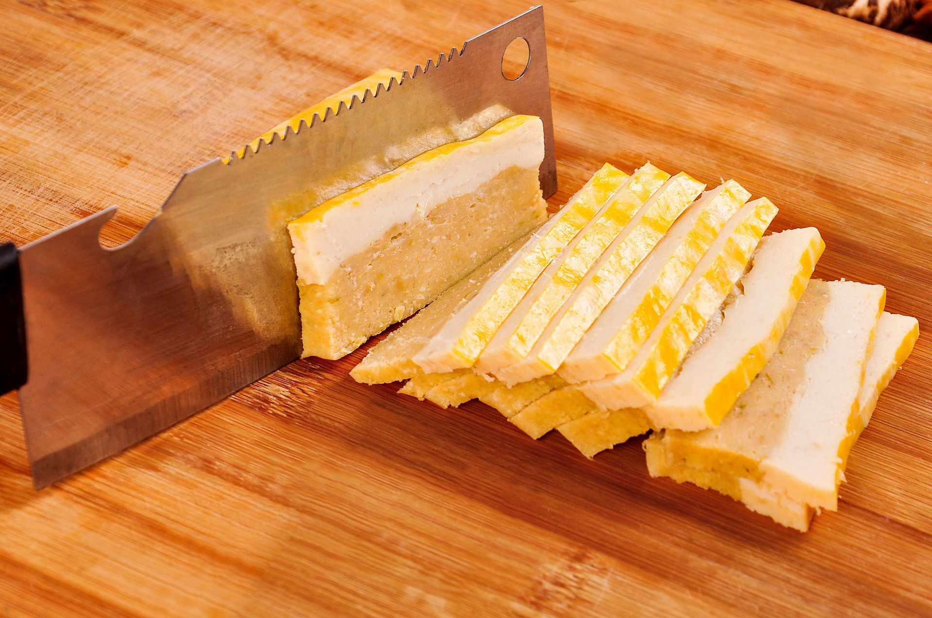 香妃三鲜糕湖北特产水晶鱼丸香妃鱼糕香妃鱼皮丸香妃风干鸡香妃风干鱼